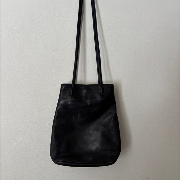 Vintage Black Leather Shoulder Bag - Picture 4 of 9